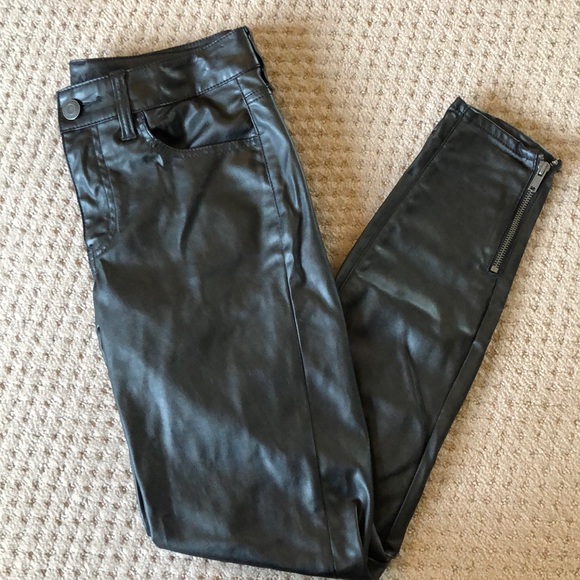 American Eagle Outfitters Pants - American eagle leather jegging